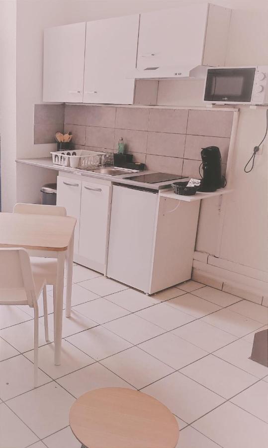 Appartement Cosy En Centre Centre-Ville . . . Nimes Ngoại thất bức ảnh