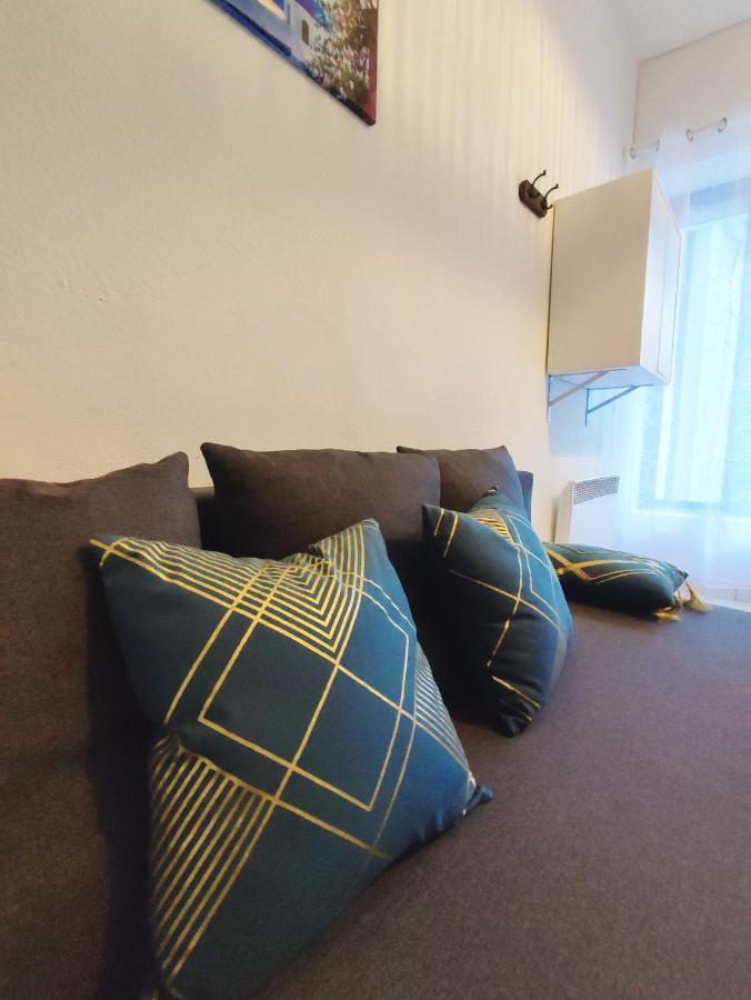 Appartement Cosy En Centre Centre-Ville . . . Nimes Ngoại thất bức ảnh